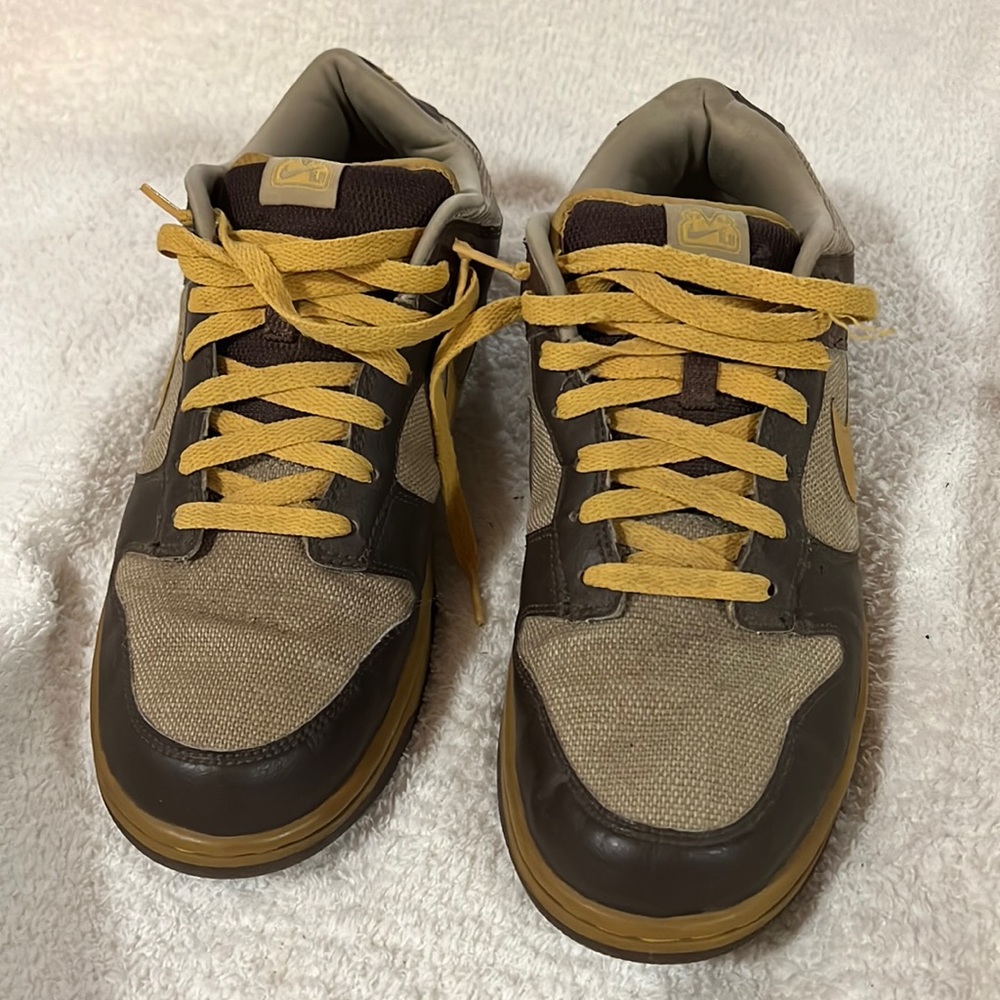 Nike Dunk Low 6.0 SB Dark Brown Tan Lace up Shoes